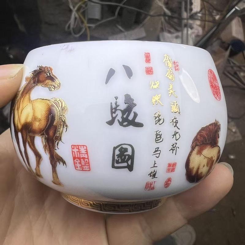 Master Jianzhan handcrafts tea cups