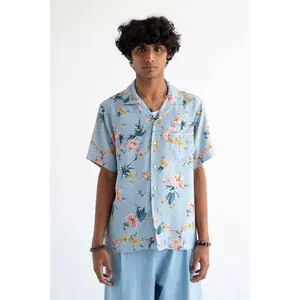 'Desi' Short Sleeve Resort Shirt in Blue Ukiyoe Hibiscus
