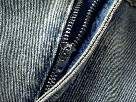 Straight Leg Jeans Loose Fit for Men & Women Consistent Width from Hip to Ankle Flattering on All Body Types Including Pear Apple and Hourglass Shaped Figures Pairs Well with Basic T Shirts or Shirts Simple Yet Elegant baggy jeans men baggy pants