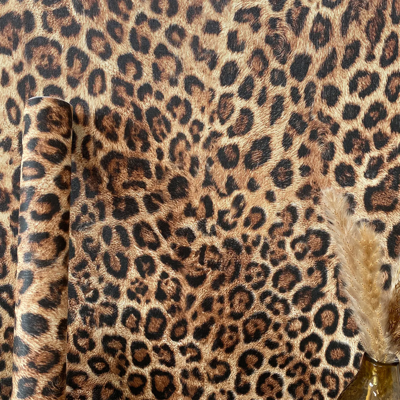 JIFFDIFF Leopard Peel and Stick Wallpaper Removable Self Adhesive Animal Print Wallpaper Renter Friendly Wall Paper for Bedroom Bathroom Accent Wall Home Decor