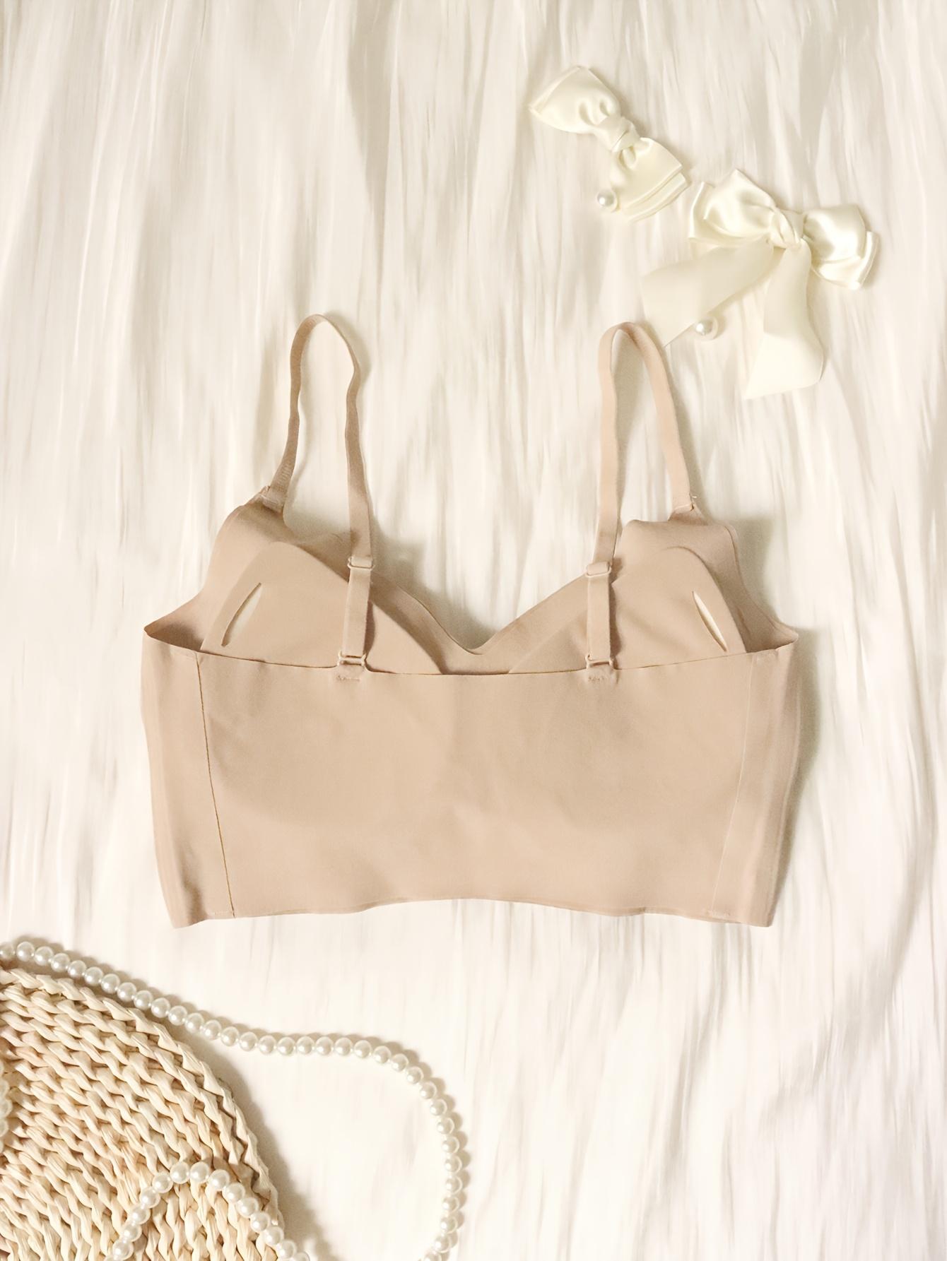 A Single Piece of Women'S Lingerie Designed for Small Busts, Enhancing Appearance, with a Skin-Tone Color That Is Invisible And Seamless, Providing Comfort And a Beautiful Back