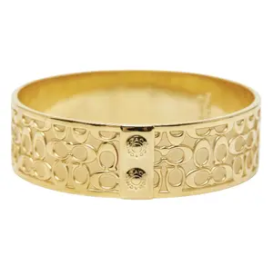 Pre-owned coach 1 Small Leather Goods Signature Bangle GZ
