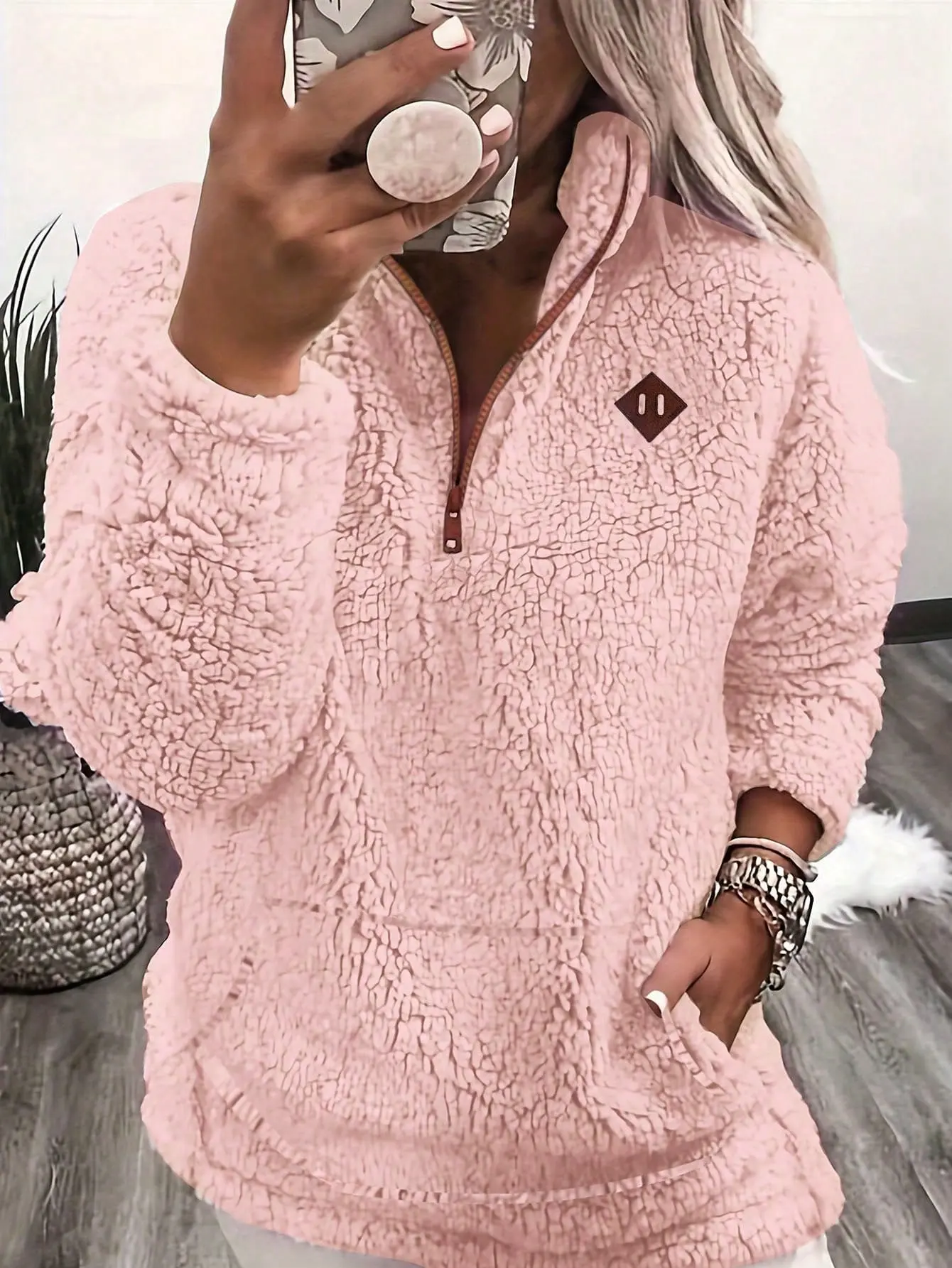 VURALOVE Pocket Teddy Sherpa Pullover Long Sleeve Women Casual Fleece Fuzzy Fall Winter Sweater