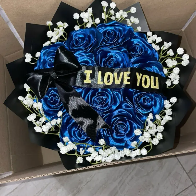 Eternal Bouquet - Baby Breath Around Rim with roses of choice