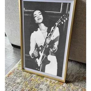 [Sale off up to 65%] [No frame, Free Ship] Sade playing the guitar Poster (No Frame)