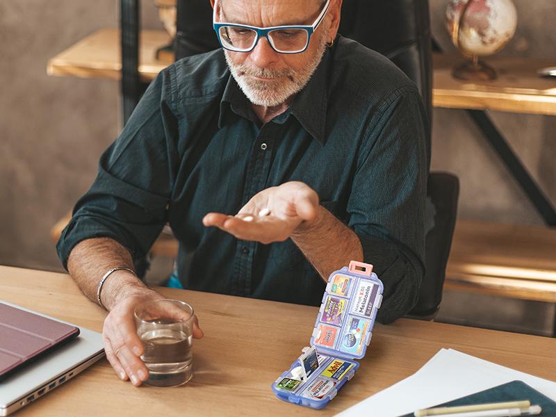 Travel Pill Organizer Box with 146 Labels, 10 Compartment Small Pill Case Medicine Kit, Portable Pocket Purse Pharmacy, Daily Weekly Vitamin Supplement Medication Holder Travel Pill Organizer Box with 146 Labels, 10 Compartment Small Pill Case Medicine Kit, Portable Pocket Purse Pharmacy, Daily Weekly Vitamin Supplement Medication Holder