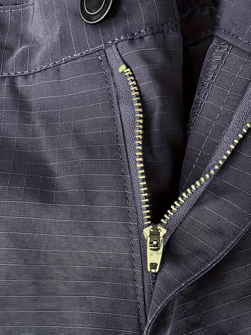 HOMUG Men's Lightweight Casual Cargo Pants feature multiple pockets and a variety of color options. Made of wear-resistant and scratch-resistant fabric, they are suitable for outdoor activities and ideal to wear in spring and autumn.