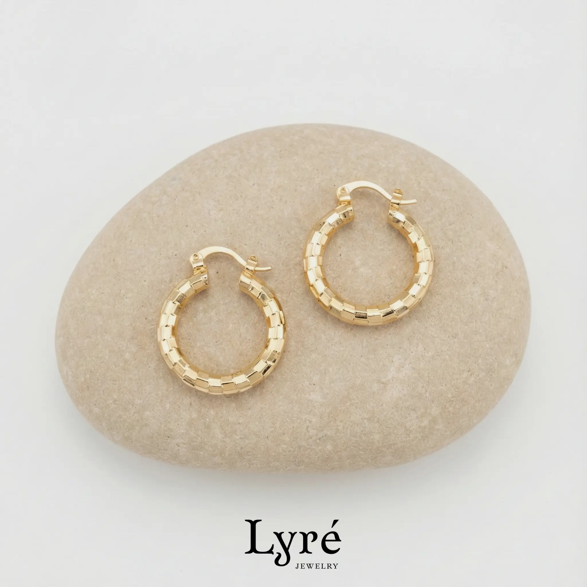 Elara 25mm Faceted Hoop Earrings | ER009