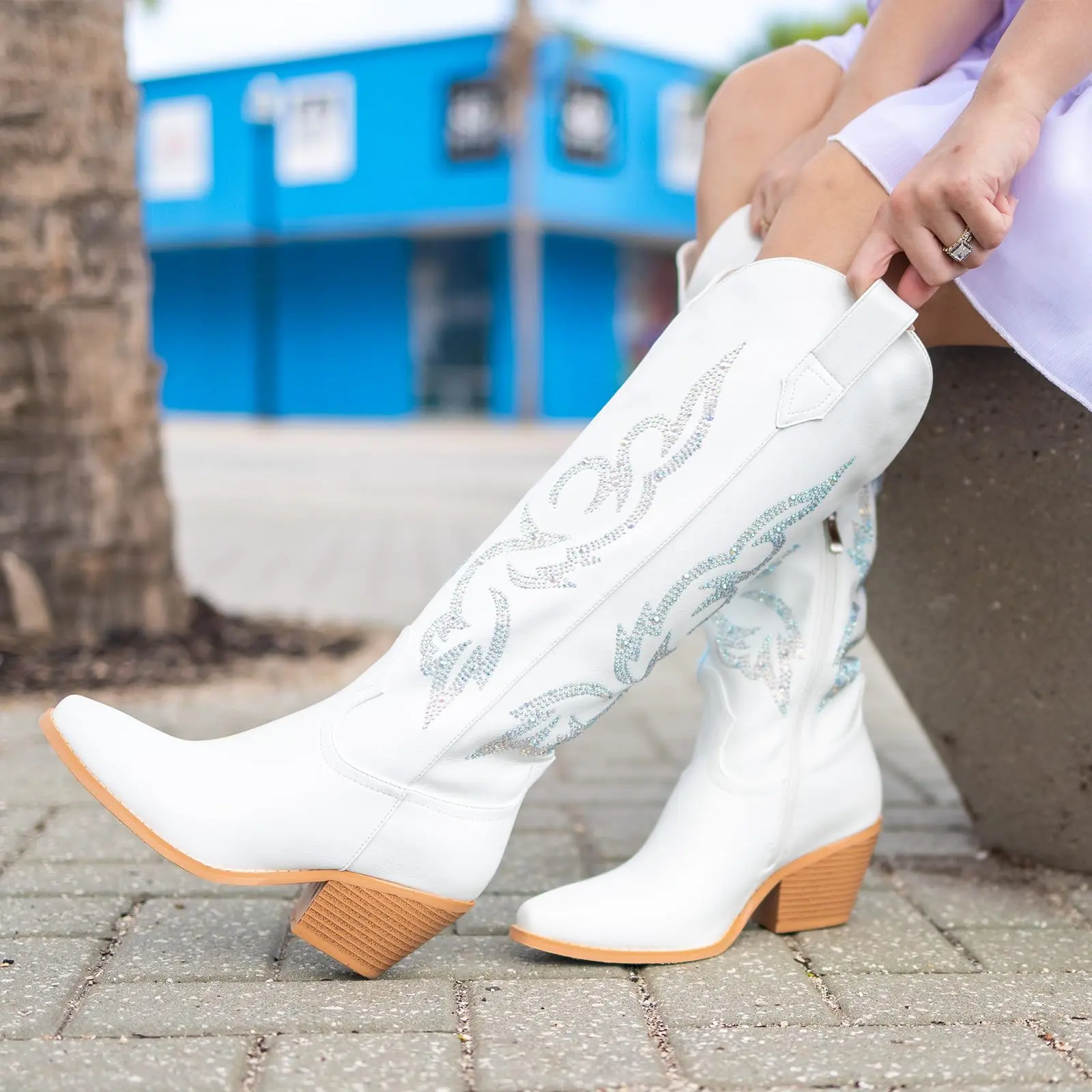 Women's Embroidered Cowgirl Boots, Knee-High Western Style with Sparkly Rhinestones, Wide Calf Fit & Chunky Rubber Heel for Party, Boot Heels, Cowgirlboots, Western Elegance, Country Girl Aesthetic, Statement Shoes, Wedding, Basic, Urban Cowboy, Decorativ