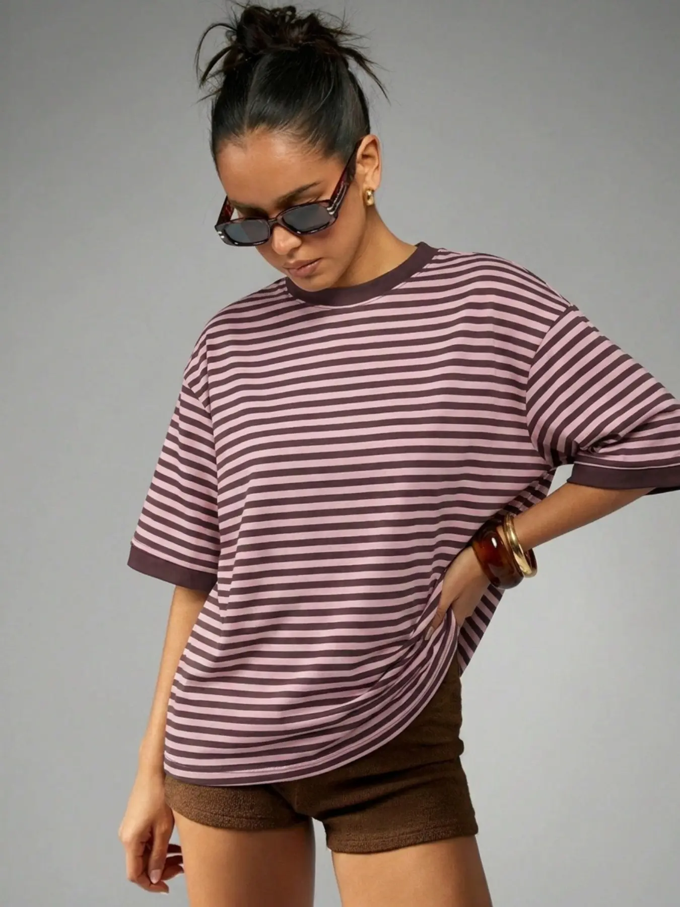 Vintage 90s Striped Loose Fit Baggy Oversize T-Shirt, Y2K Style Casual Round Neck Tee, Lgbtq Friendly Unisex Summer Top, Streetwear Basic Shirt, Comfortable Short Sleeve, Everyday Fashion Vibe