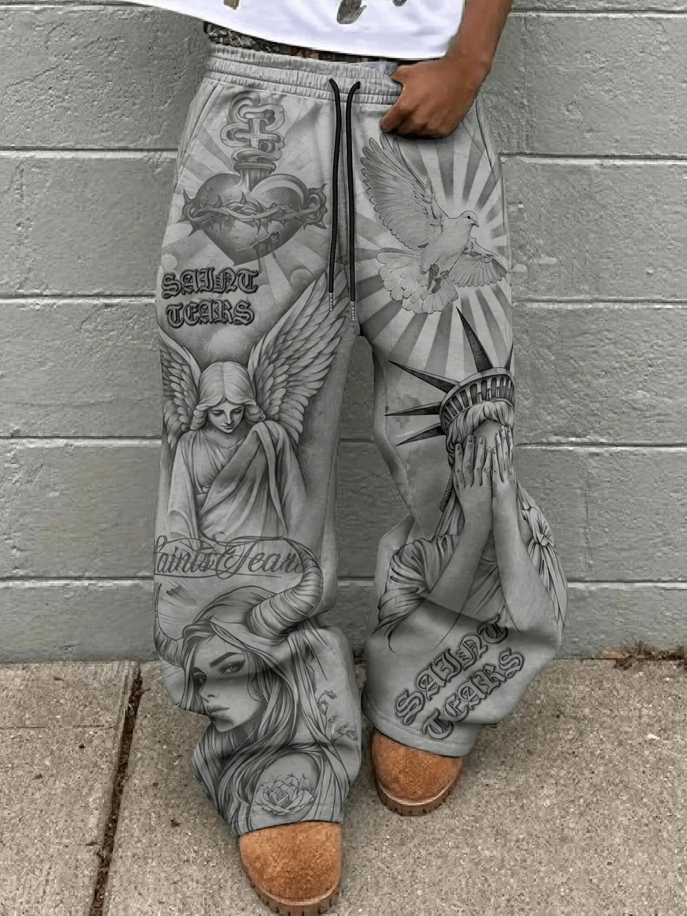 Men's Grey Loose Fit Casual Sweatpants with Tattoo-Style "Saint Tears" Print, Elastic Drawstring Waist Wide Leg Pants, Comfortable Streetwear Trousers for Daily & Street Style Casual Street Comfy