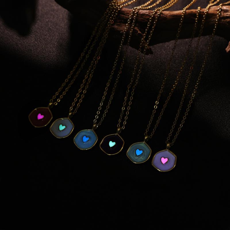 Tewiky Gold Irregular Two-Tone Glow-in-the-Dark Enamel Heart Coin Pendant Necklace – Fluorescent Night Glow For Valentine's Day gifts