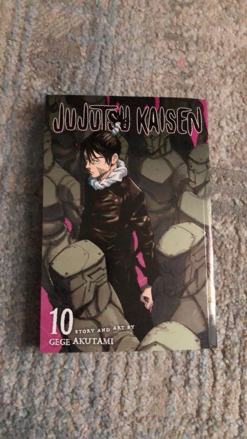 Gege Akutami Jujutsu Kaisen Vol 10 Paperback Edition Story and Art by Gege Akutami Volume 10 Comic Book Number 61