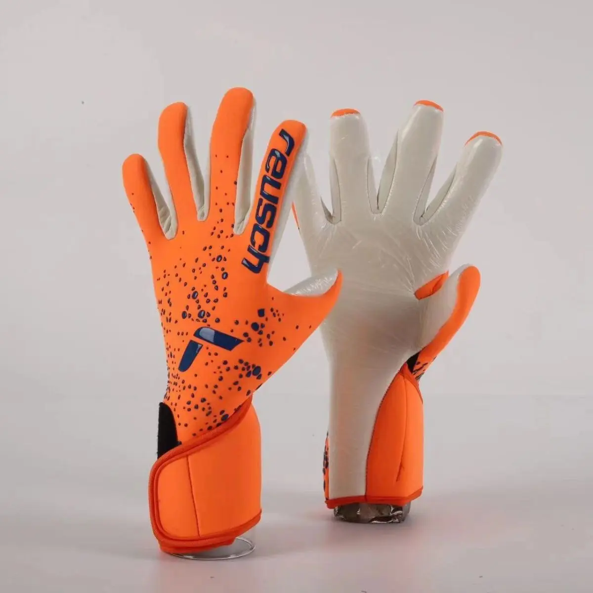 Football Gloves Professional Non-Slip New Goalkeeper Gloves WhiteLatex football gloves | Professional non-slip new gloves goalkeeper gloves finger save