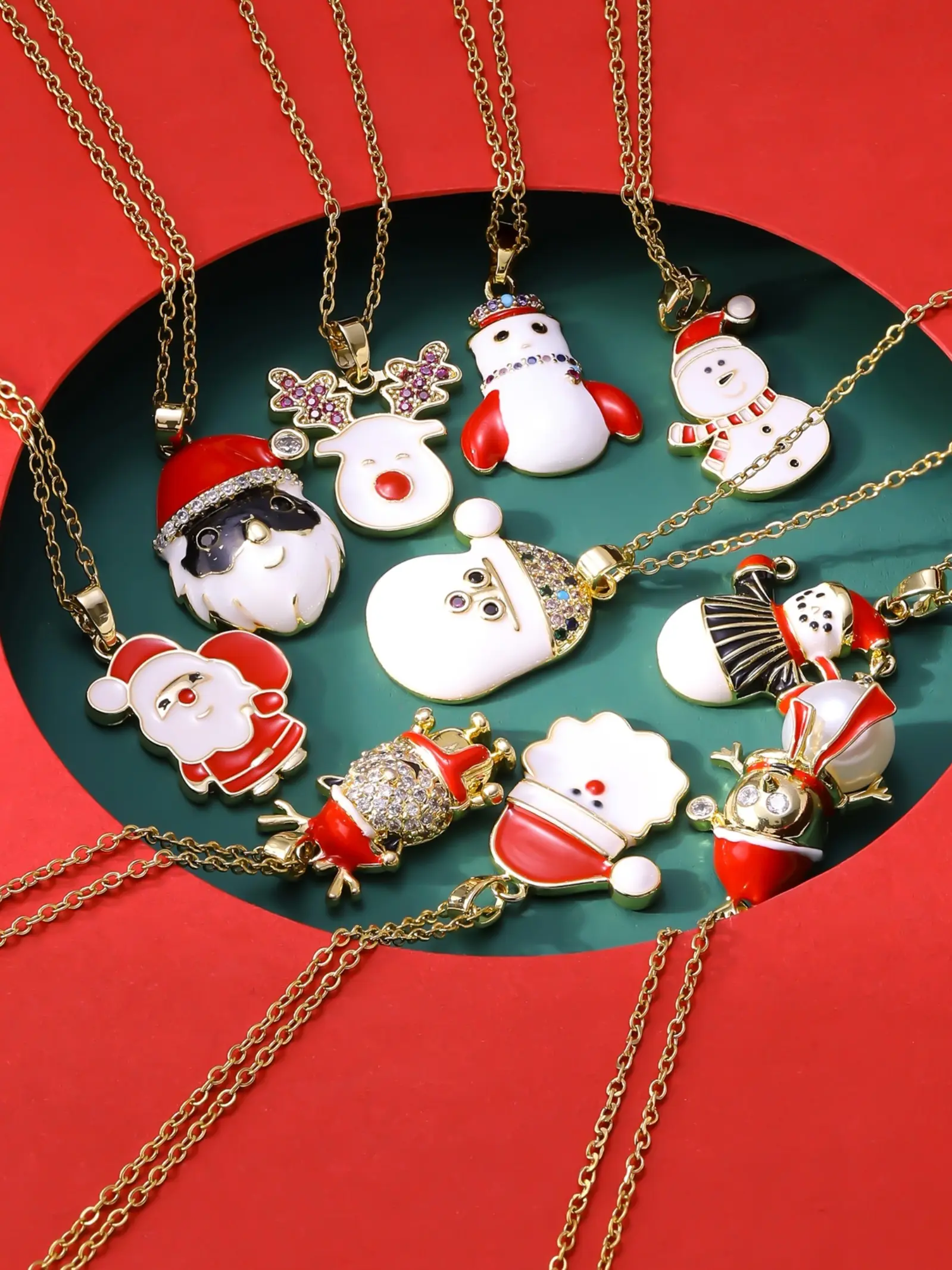 Elegant Christmas Tree Pendant Necklace, Unique Gift for Holiday Season, Perfect Jewelry Accessory for Special Occasions