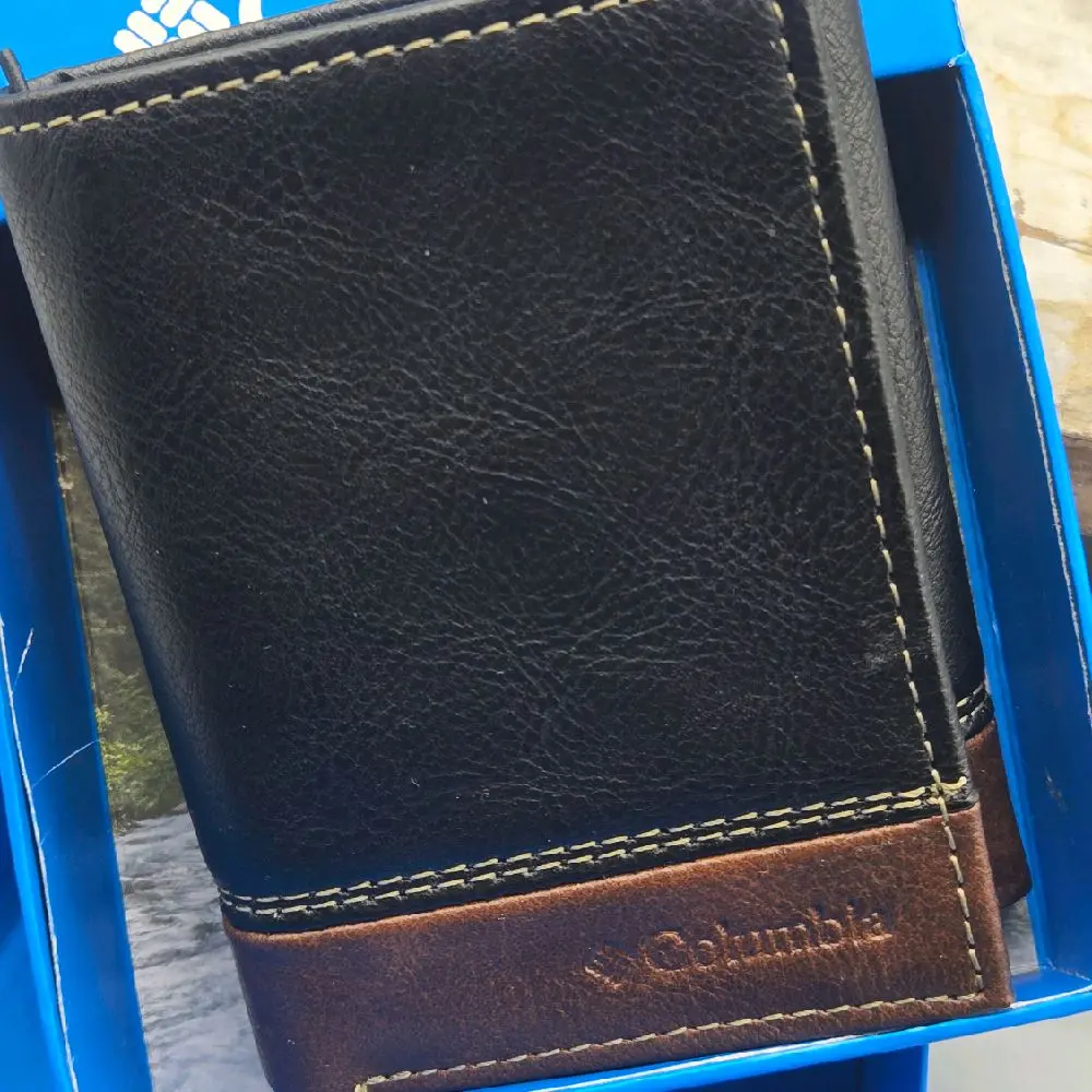Columbia Men's Trifold Wallet, Brown And black coated leather 4"×3"
