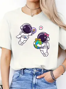 New Women'S Round-Neck Casual Sports T-Shirt Featuring a Heart Print with Space-Themed Planets And Couple Astronauts