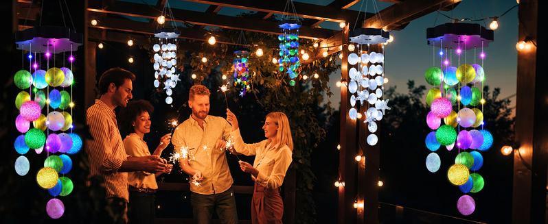 Solar-powered outdoor Christmas wind chime lights (colorful) – an ideal holiday gift, shell design, perfect for mom, grandma, and girls; waterproof outdoor decorative pendant lights, suitable for party decorations, gardens, porches, and patios.