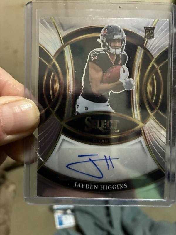 Bangers Only NFL Packs - 10 Cards Inside, 6 Guaranteed Rookies, Mystery Packs with Randomly Inserted Case Hits