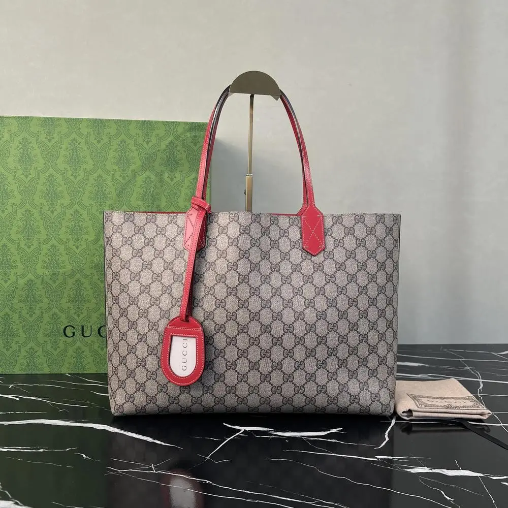 Pre-owned GUCCI Leather Shoulder Bags 7.8'' R2519 Shoulder Bag C8357835751 0305 T1 Chloe