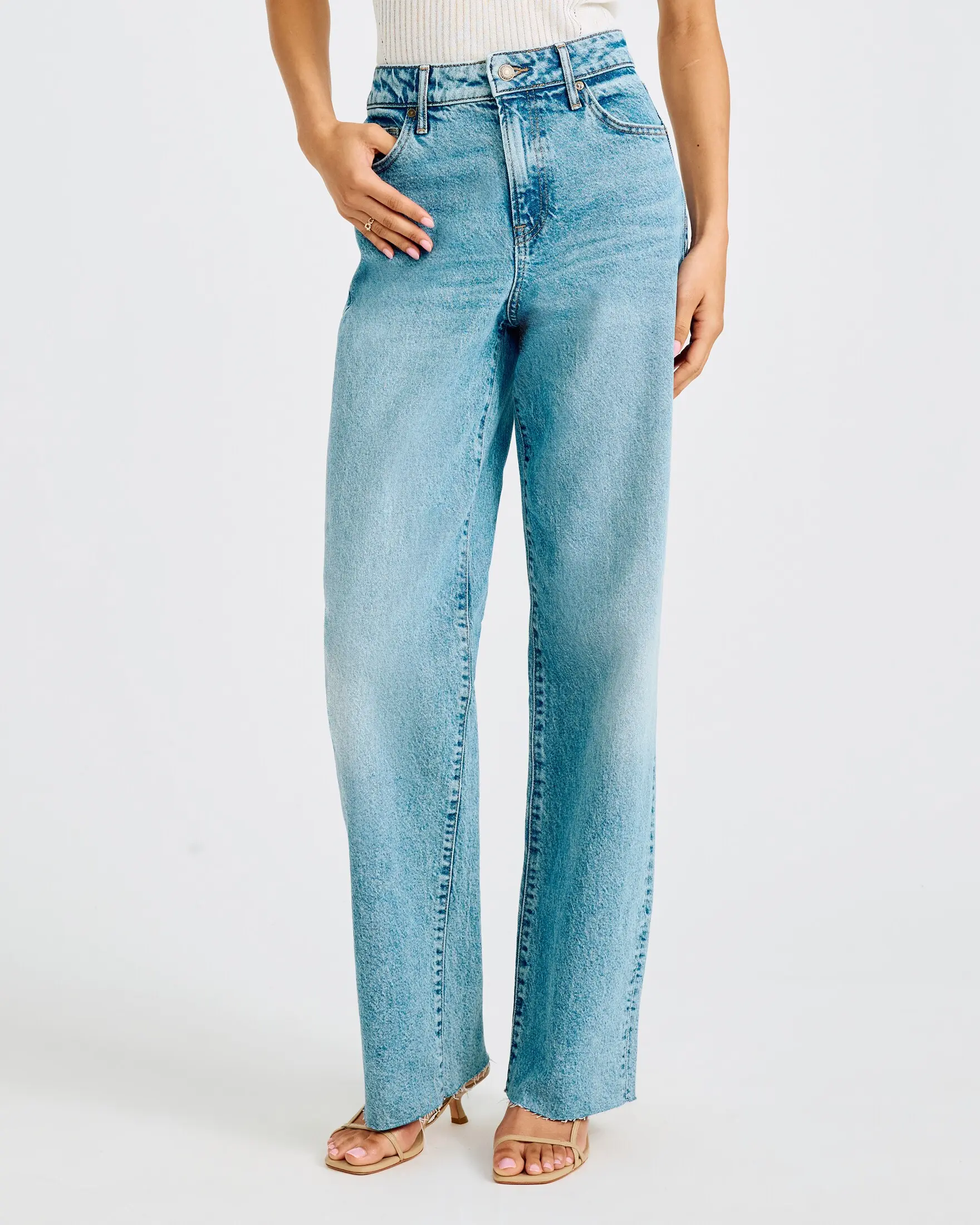 Express Women's Basic High Waisted Straight Leg Stretch Jeans - Lady's Vintage Medium Wash Denim Pants, Raw Hem, Button Fly, 5-Pocket Bottom, Raw Hem Jeans, Five Pockets