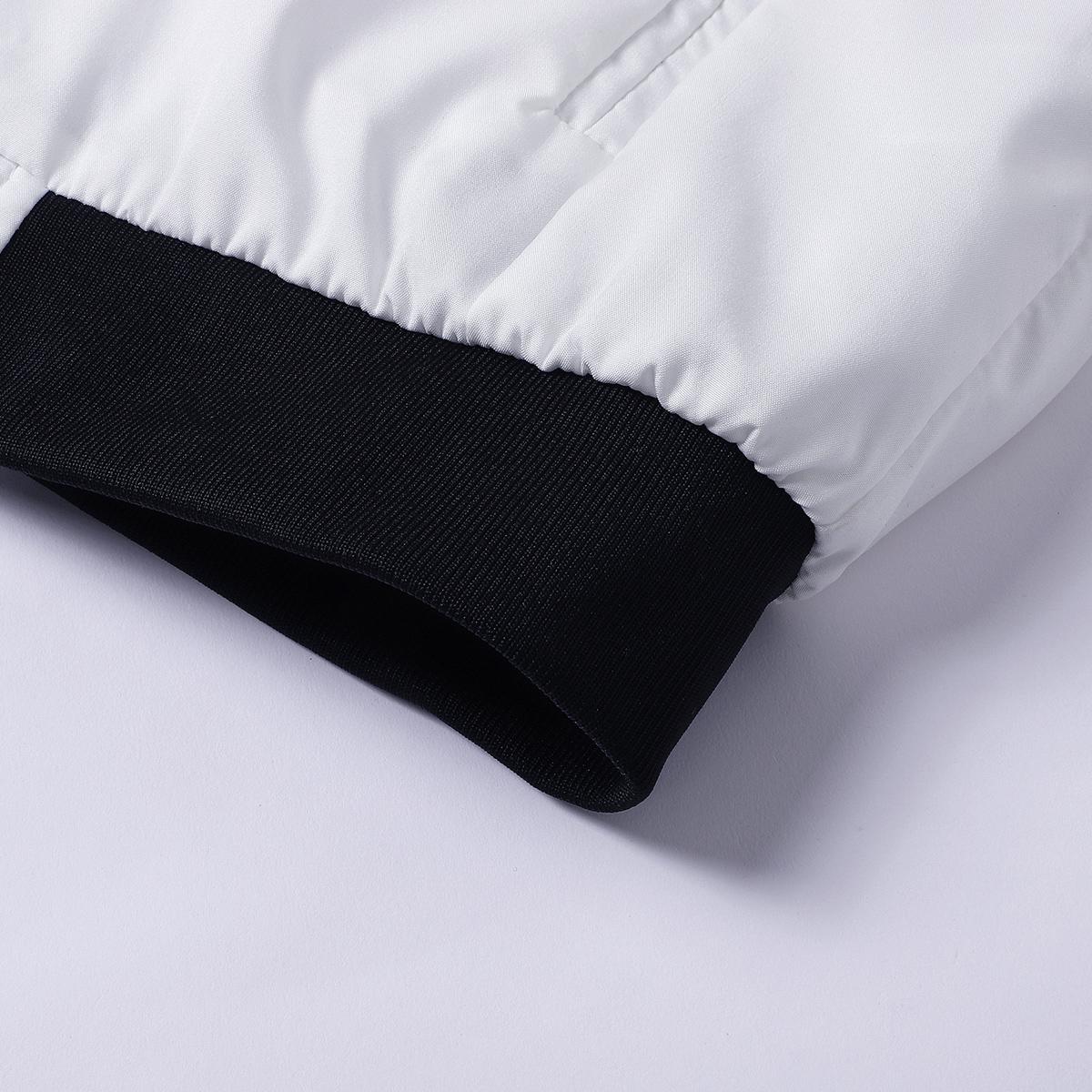 Men's Casual Stand Collar Jacket - Autumn Winter Coat with Pocket Design, Polyester Lining, Regular Fit, Sleek Finish, Modern Menswear, Fine Tailoring