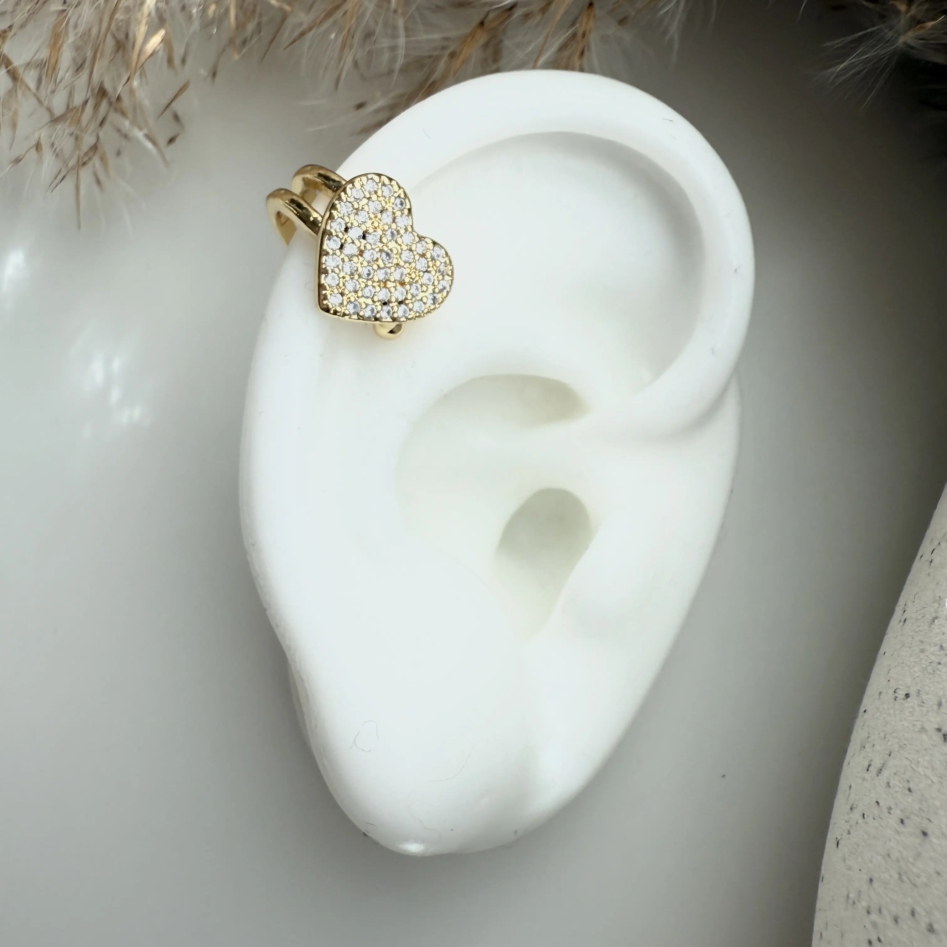 Single Heart Zirconia Ear Cuff