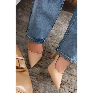 Cari Slingback Pumps - Nude