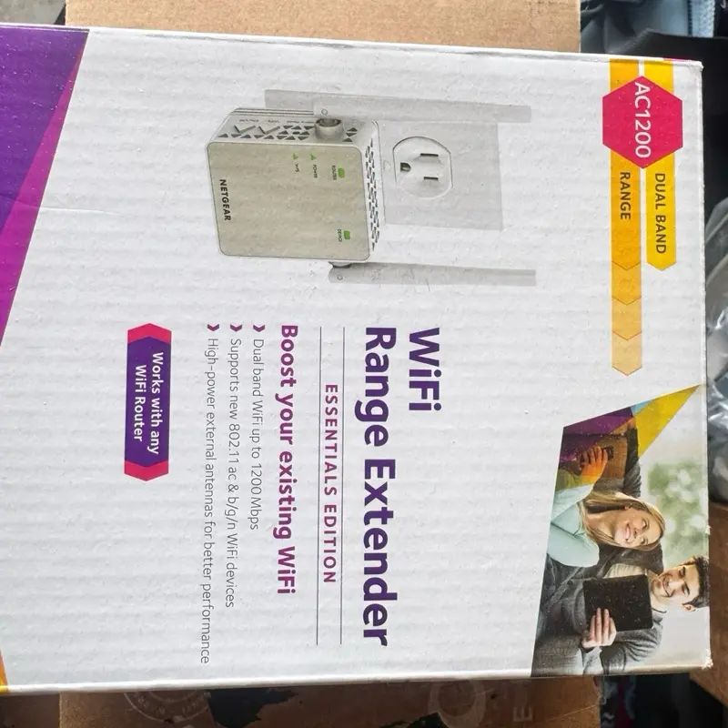 Netgear AC1200 WiFi Range Extender (EX6120)