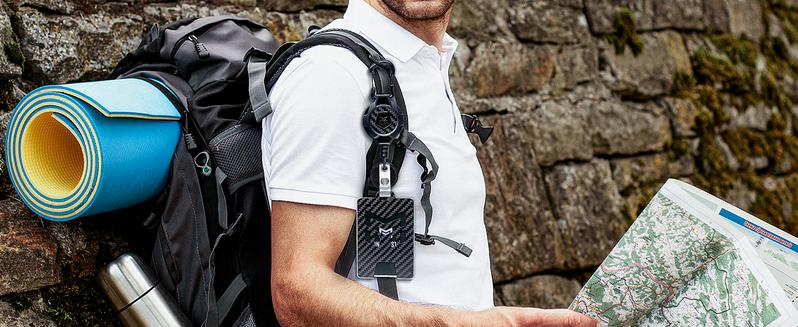 MNGARISTA Retractable Badge Holder, Carbon Fiber ID Badge Reel Strong,Retractable Clip Carabiner Keychain Key Card Holder with 4 Locking Card Point Design, Black