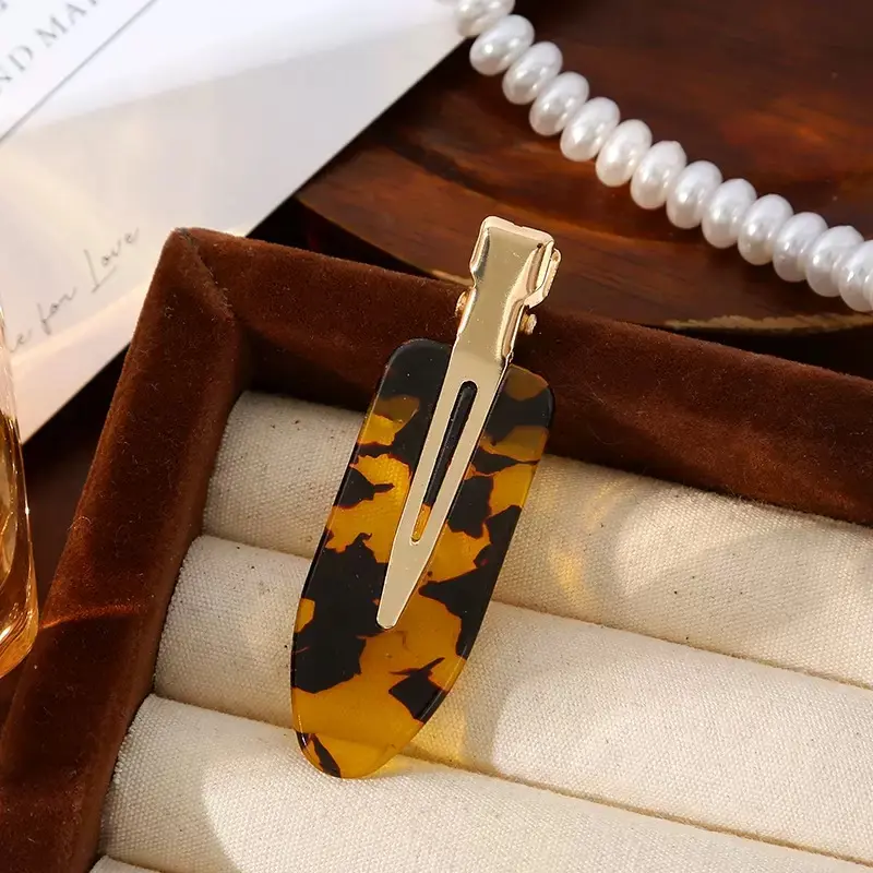 JBEXTENSION No-bend Hair Clips No-crease Hair Clips Styling Duck Bill Clips No-dent Alligator Hair Barrettes for Salon Hairstyle Hairdressing Bangs Waves Women Girl Makeup Application 1 Pcs