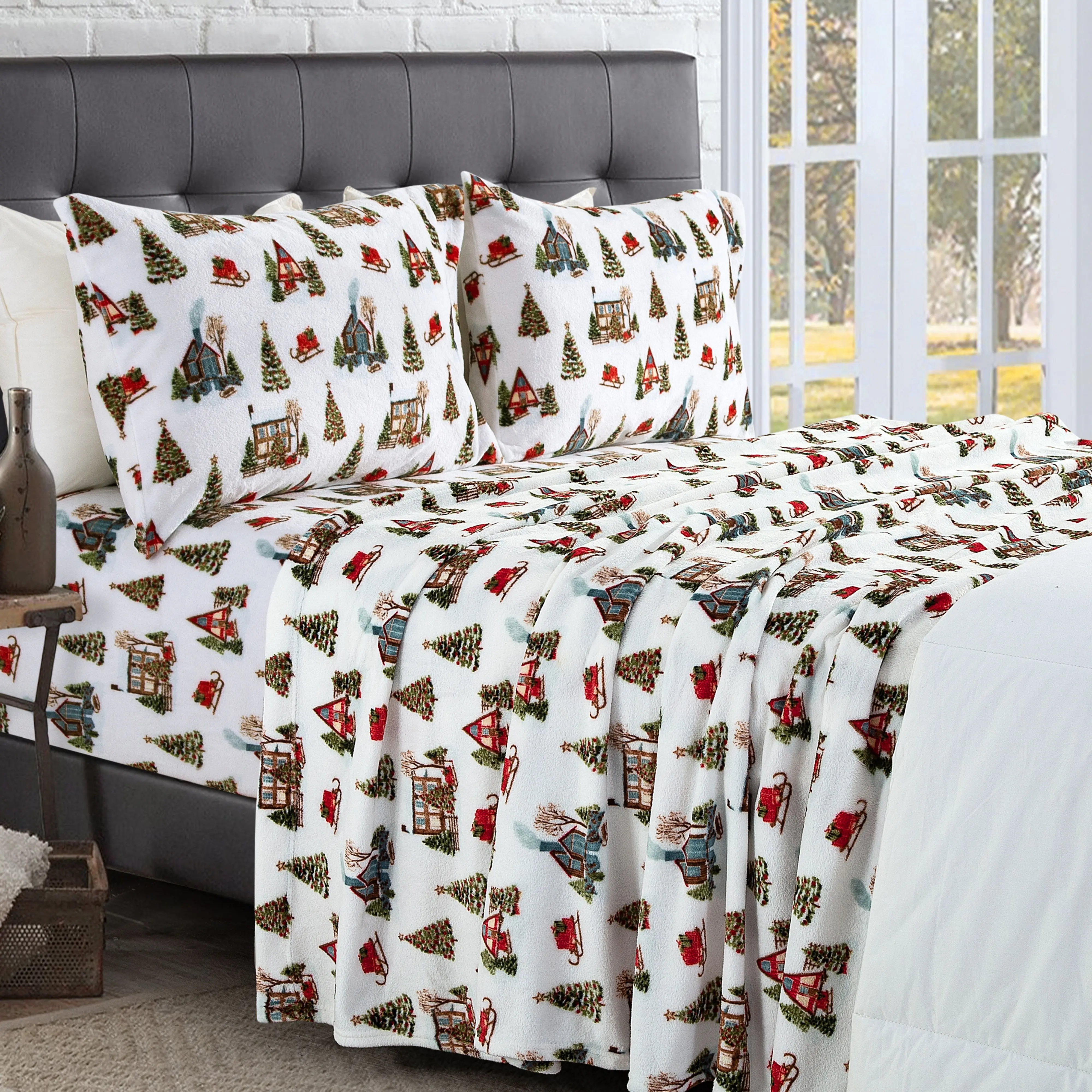 Elegant Comfort 4-Piece Holiday Christmas Velvet Plush Flannel Sheet Set – Festive Cozy Bedding for Winter Warmth