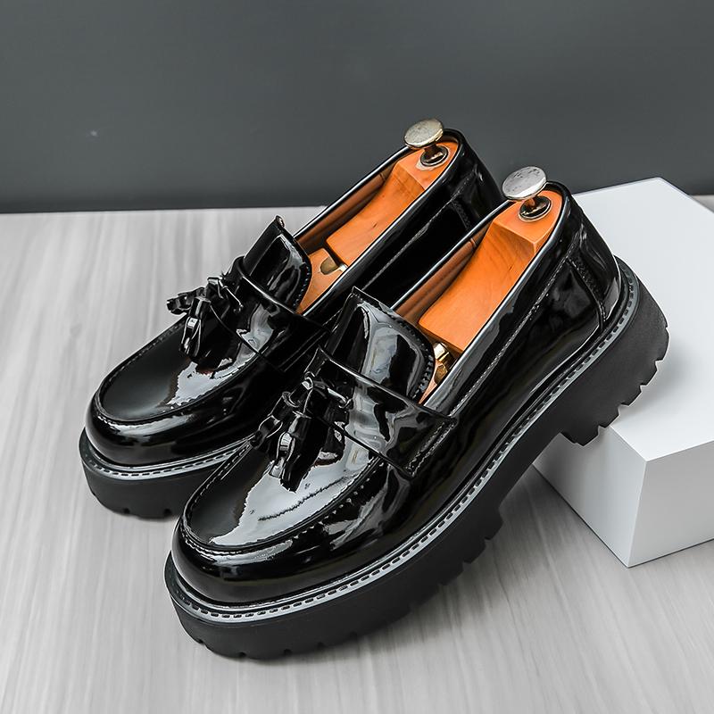 Ubetif Men's Summer Fashionable Casual Tassel DecorPuLeather Slip-on Shoes, Men's Shoes, Tassel LoafersIMen,Simple Design Elegant Plain Round Toe Loafers,BusinessStyle Temperament Flats for Daily Wear, TasselShoes,Valentine's Day, Gift for Him