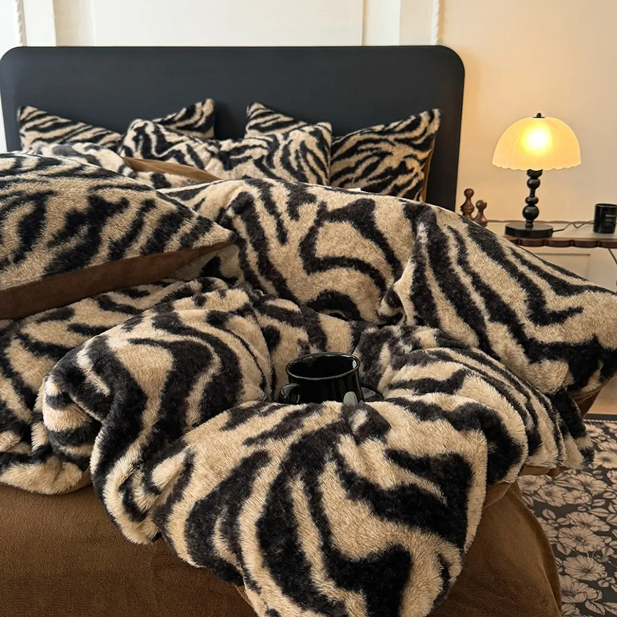Faux Rabbit Fur Duvet Cover Set, Luxury Ultra Soft Solid Color Bedding, Warm All Season 3 Piece Set with 1 Duvet Cover and 2 Pillowcases for Bedroom, Sofa, Dorm, Bed Sets, Bed Sets Supplies