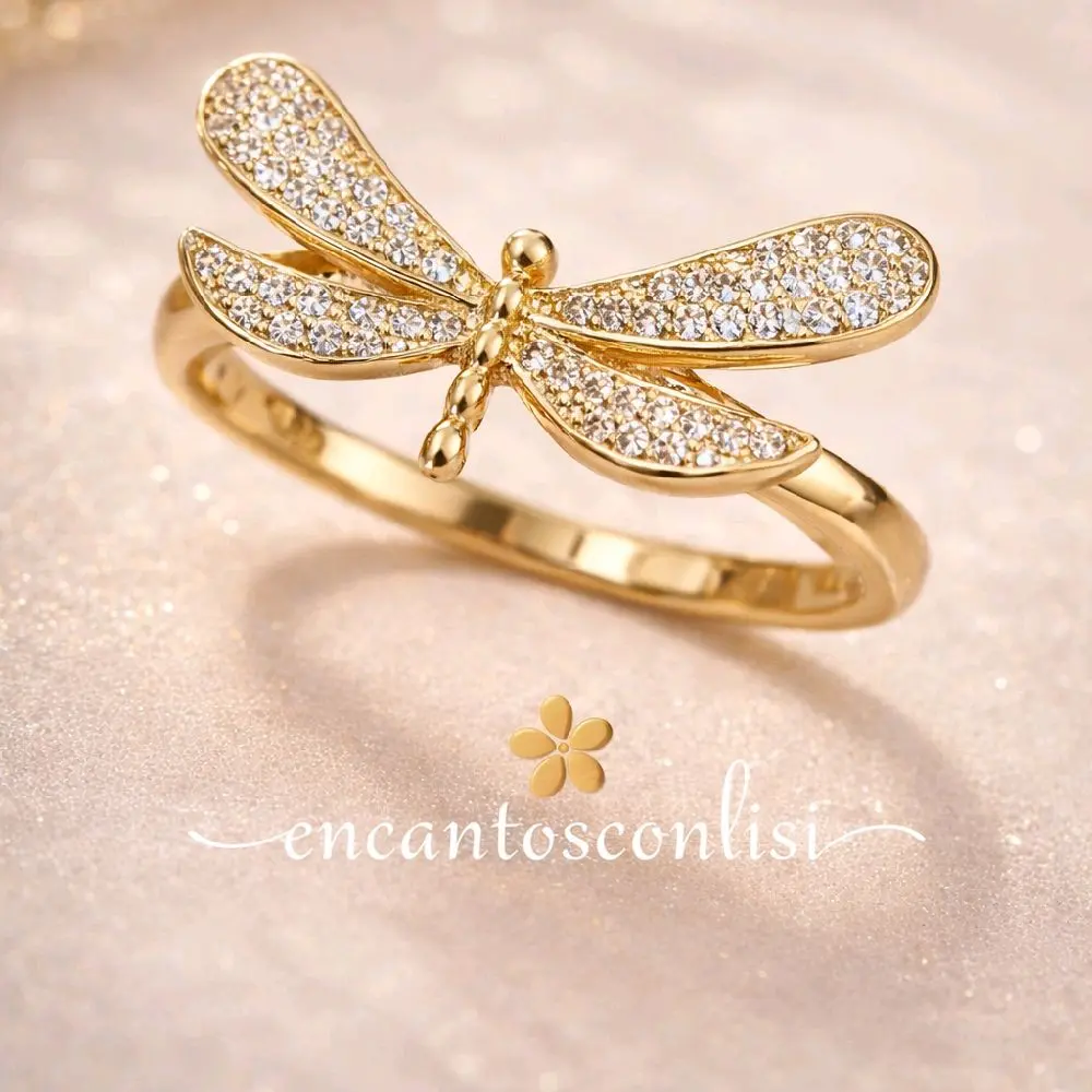 Anillo de libélula trabajada con zc ..Diseño elegante