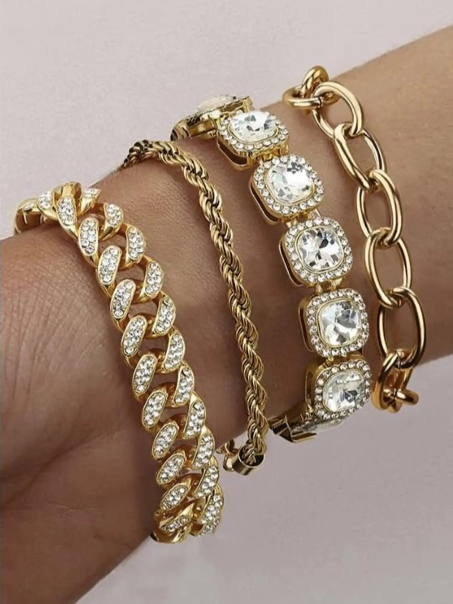 Dazzling 4 Pcs Golden Chunky Bracelets Alloy Stainless Steel Jewelry Set for Women Men Fashionable Tennis Bracelets Rhinestone Cuban Link Chain Bracelets Stackable Bracelets Thick Punk Bracelet Stack