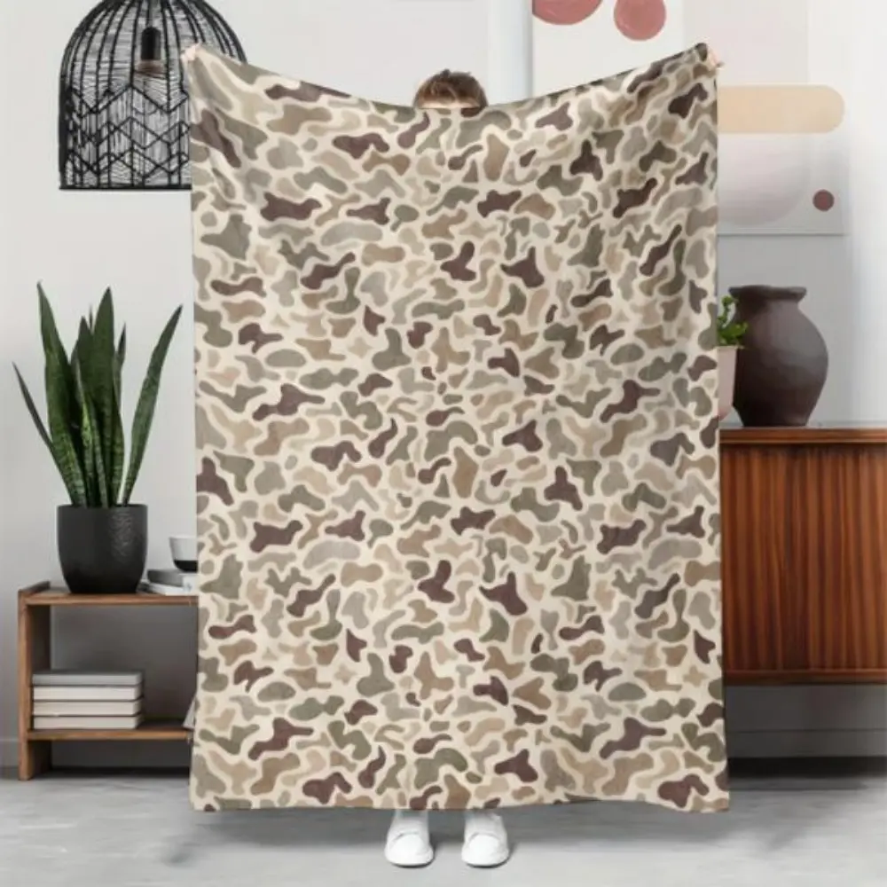 Vintage Duck Camo Blanket - Soft Fleece Throw with Camouflage Graphic, Cozy Warmth on Cold Nights, Ideal for Sofa Bed Camping, Gifts for Him (Duck Camo Brings Charm), Camo Blankets