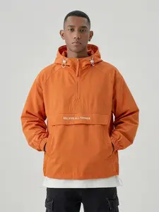 Men’s half-zip hooded jacket, pullover outdoor jacket with a half-button placket, pockets, letter print, suitable for spring and autumn outdoor activities