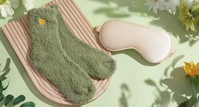 Mayicivo Sending Sunshine Gift Basket for Women, Thoughtful Birthday, Mother's Day, or Get Well Soon Care Package with Inspirational Blanket