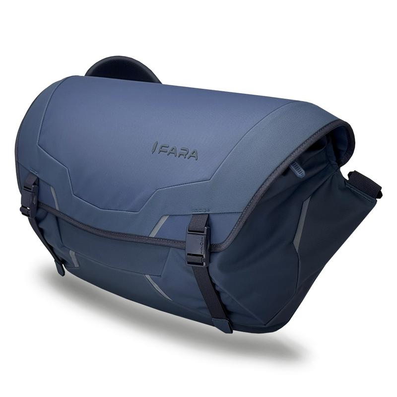 RĀVEN 12L Messenger Bag