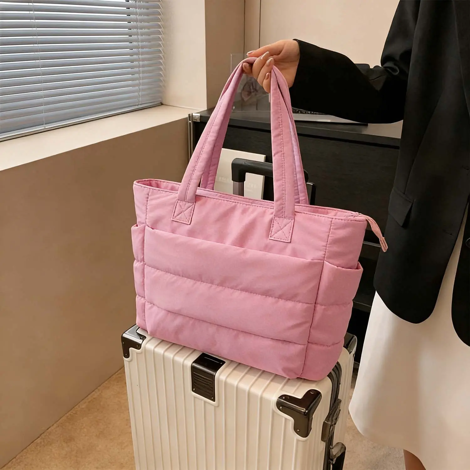 Puffy Bubble Tote Bag for Women Commute Laptop Gym Bag Tote Bag,Lightweight Versatile Tote with Multiple Compartments for Travel & Work Organize Zipper Closure Durable Quilted Tote Bag Travel Bag