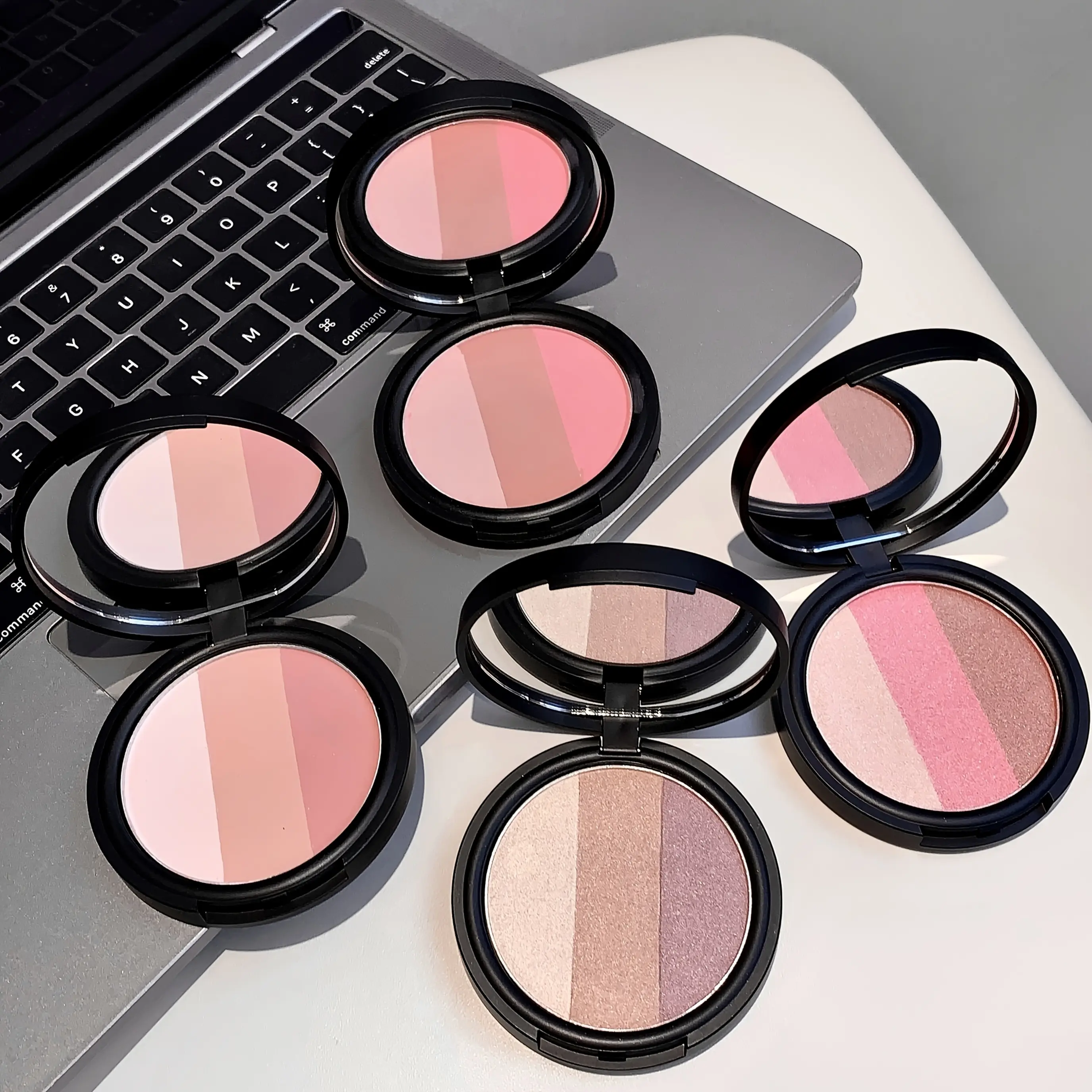 3-in-1 Contour Blush Palette & Highlighter Kit for Face Sculpting and a Glowing Makeup Look, Buildable Matte & Shimmer Powder for All Skin Types, Glow Effect Blush, Multiple Shades Blush