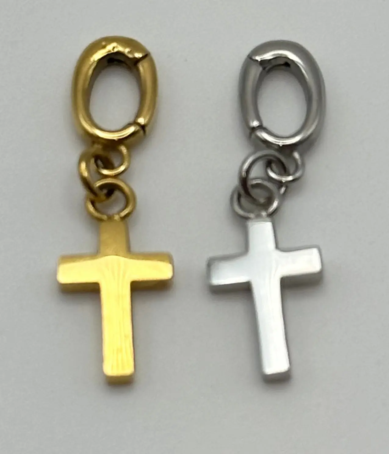 Female Fashion 316L Stainless Steel Cross Charm Pendant Jewelry - One Size, Waterproof, Snap Clasp, Interchangeable Gold/Silver Charm, Walk by Faith Never Alone Design, Everyday Wear Gift (Choking Hazard Small Parts), Inspirational