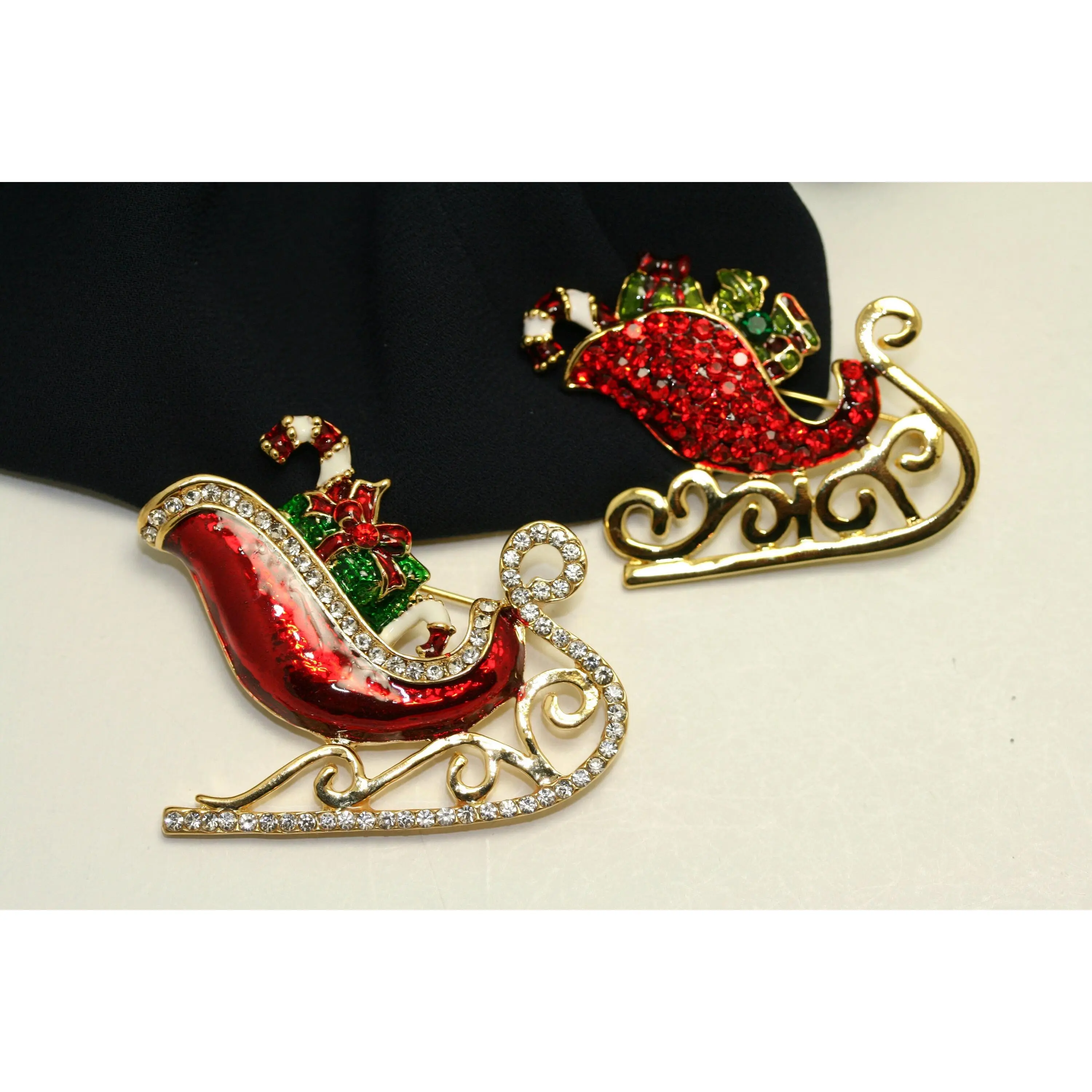 Women's Sparkling Stones Rhinestone Enamel Santa Claus Sleigh Brooch - Decorative Pins, Lapel Pin, Emblem Badge, Christmas Fashion Collar Accessory, Collectible Gifts Loaded, Safety Clasp, Metallic Finish, 2¼x1¾ in, 2 1/4" x 1-3/4"