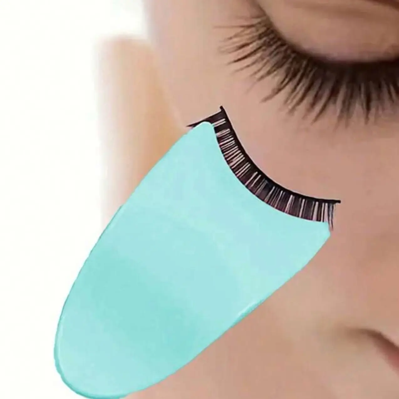 Eyelash Applicator Tool