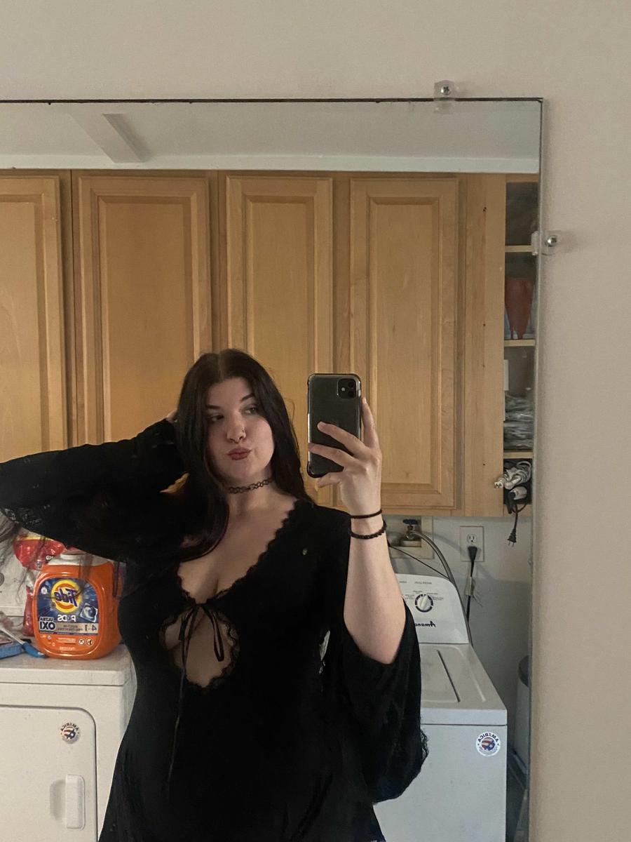 Item: BLACK, X-Large