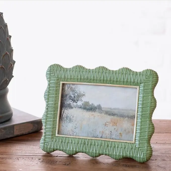 Green Weave Landscape Frame