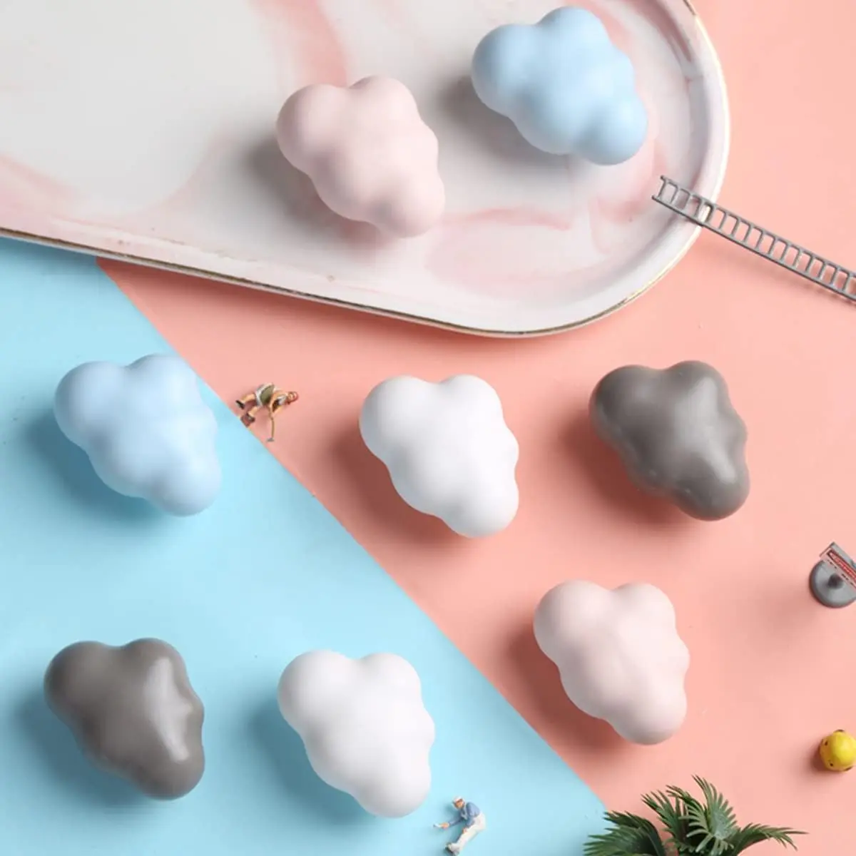 Cloud Shaped Ceramic Door Knob, Cabinet Dresser Drawers Doors Pulls Handles with Screws, Kitchen Furniture Knobs for Closet Cupboard Wardrobe