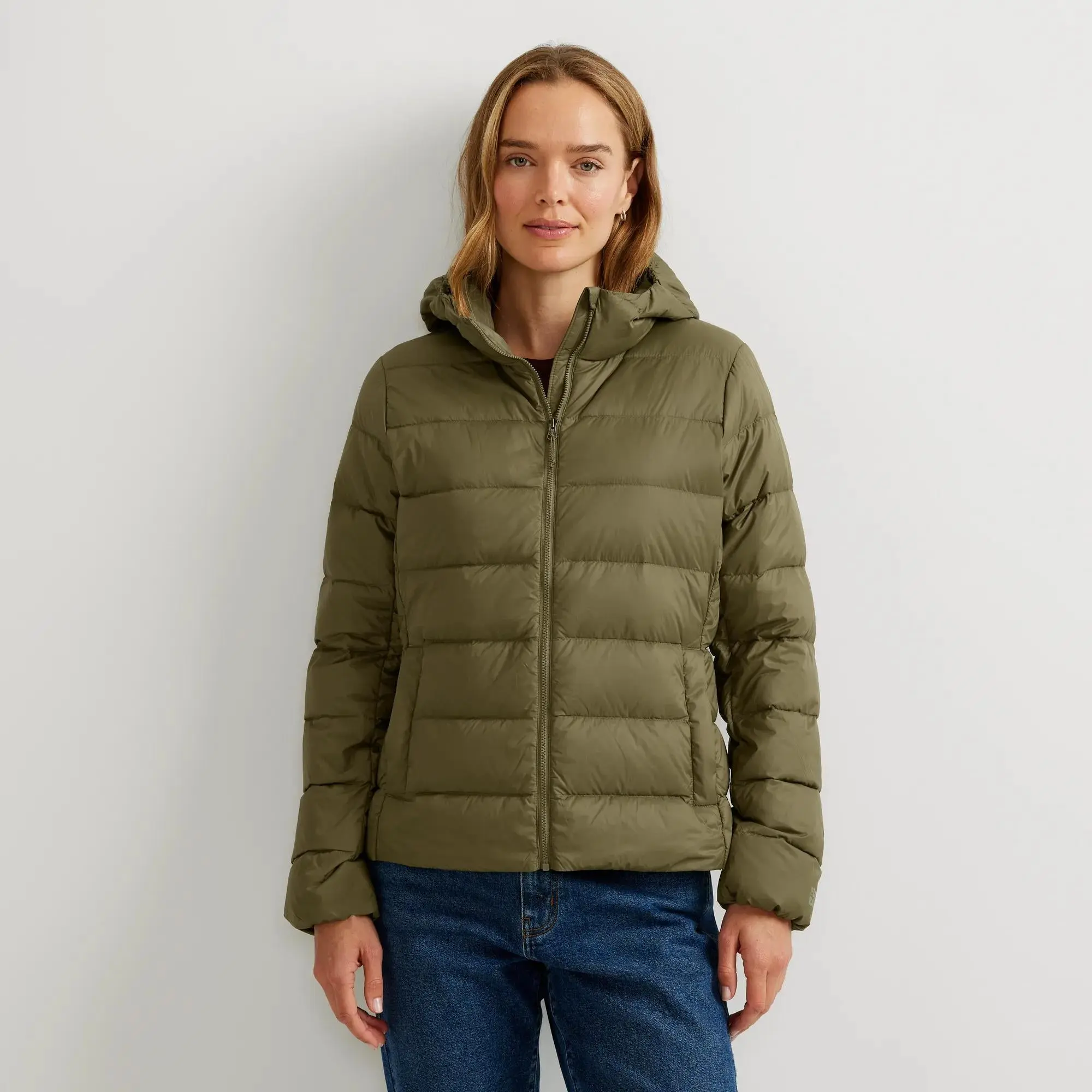 Eddie Bauer Women's CirrusLite Down Hoodie 650 Fill Power Down Hooded Everyday Wear