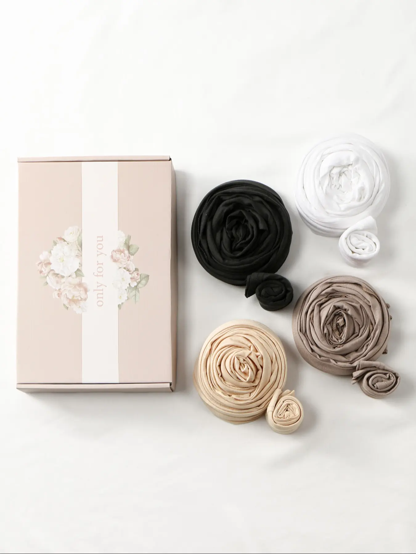 8-Piece Fashion Gift Box Set, 4-Piece Elegant Turban Hijab For Muslim & 4-Piece Tube Hat Sleep Cap, Head Scarves, Soft Breathable Fabric, Suitable for All Seasons, Perfect Gift